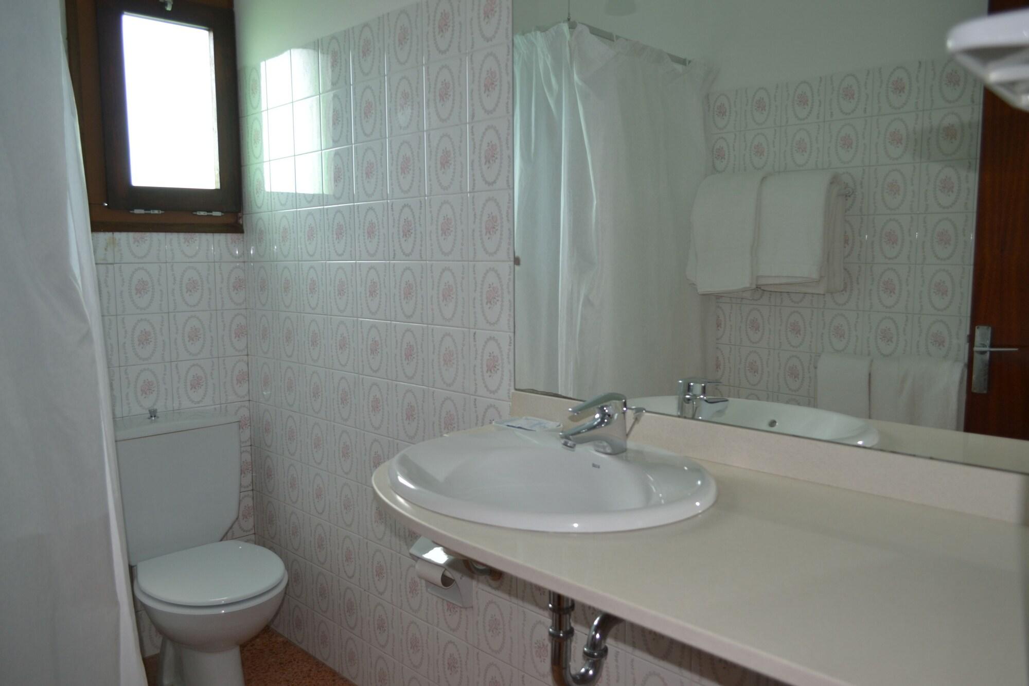 Hostal L'Esplai Viladamat Exteriör bild